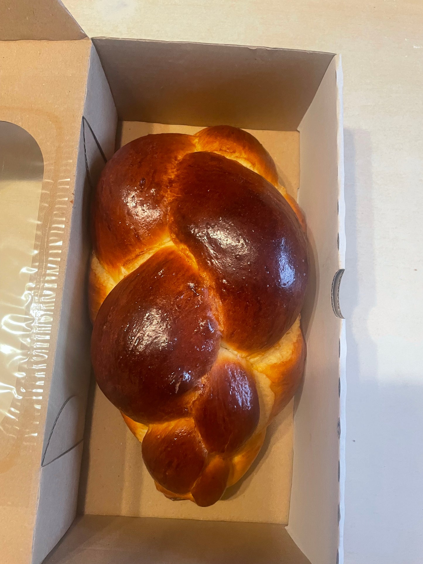 Húsvéti kalács ajándékdobozban