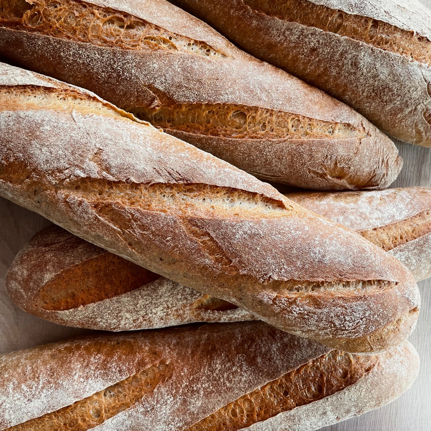 Félbarna rusztikus baguette