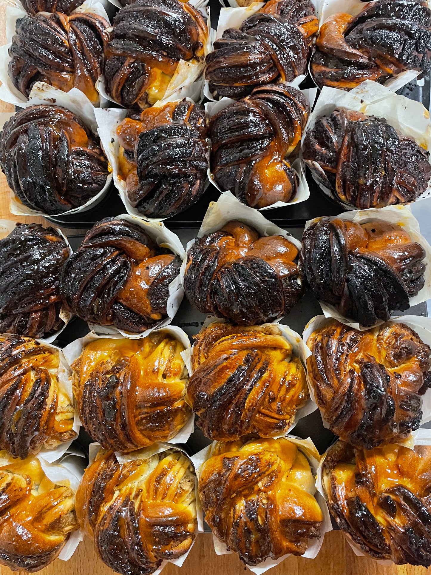 Mini csokis, diós, áfonyás babka